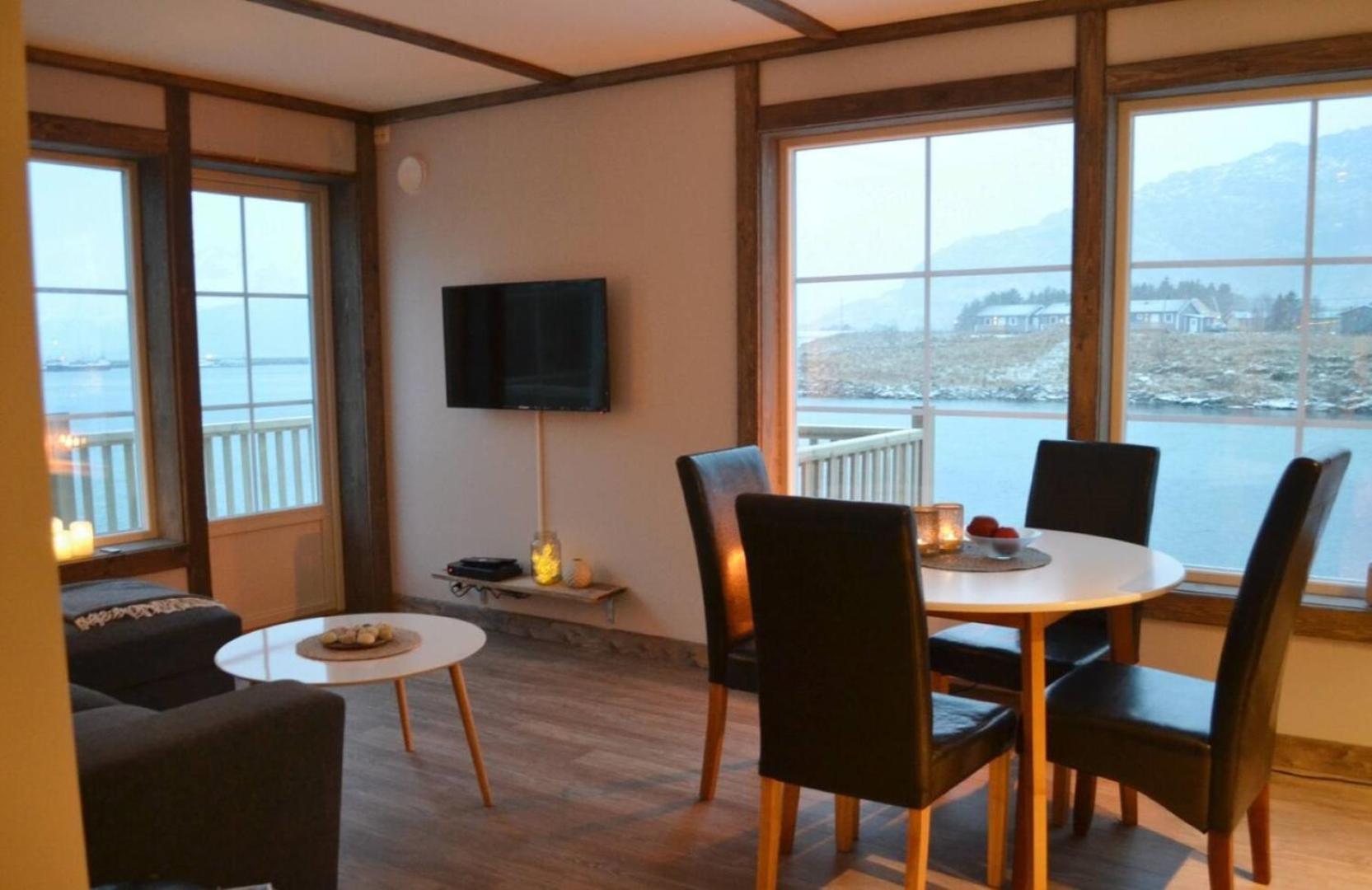 Fredvang Seahouse, Apartment B Esterno foto