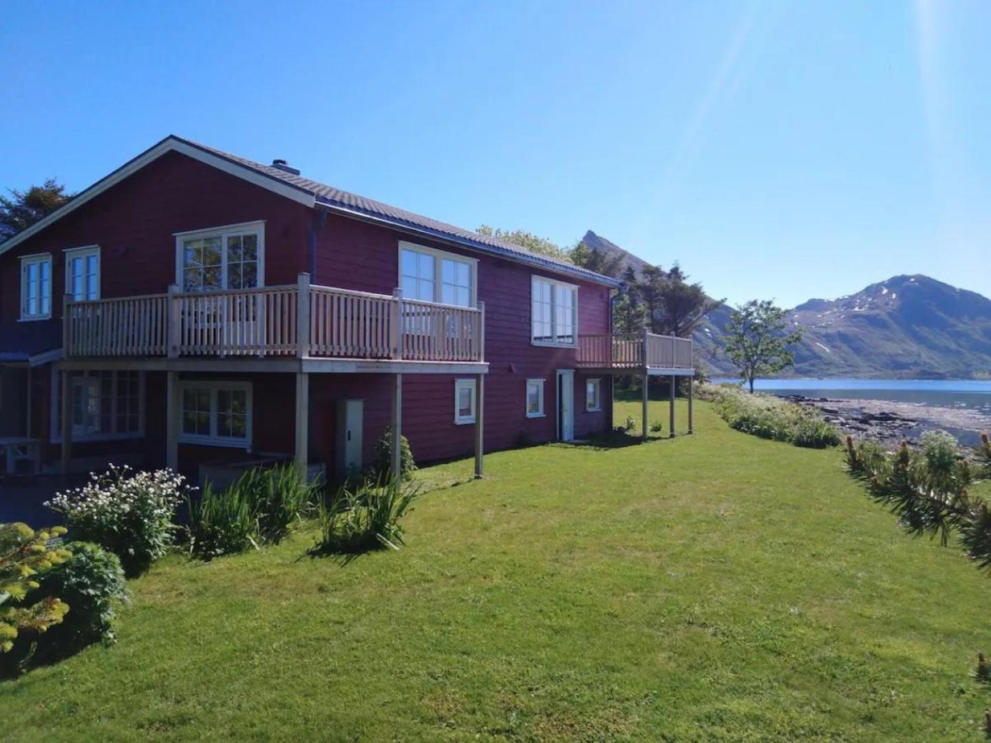 Fredvang Seahouse, Apartment B Esterno foto